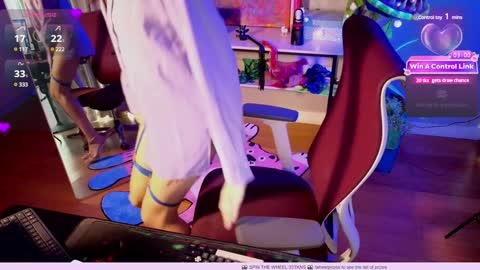 Heidi brunette Foxy red head and Carrie blondie online show from January 15, 6:12 am