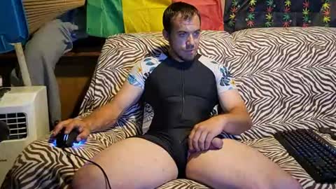 xxScubaStevexx online show from July 3, 7:35 am