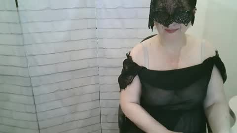 Helen online show from March 25, 2:24 pm