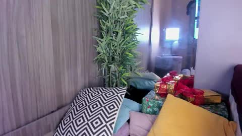 helena online show from November 29, 2:36 pm