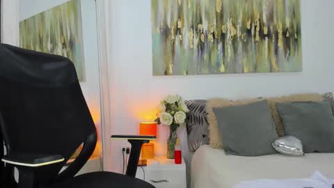 Snapshot of helena_santos01 chatting on September 10, 11:44 am Helena Santos online show from September 10, 11:44 am