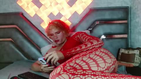 HelenaShineGold online show from June 6, 7:03 am