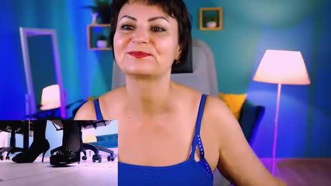 helenbeler online show from November 15, 8:38 am