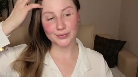 Helen online show from May 12, 7:50 am