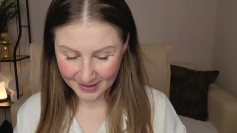 Helen online show from May 1, 1:43 am