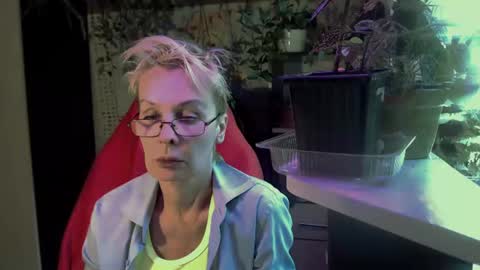Helga online show from July 28, 3:32 pm