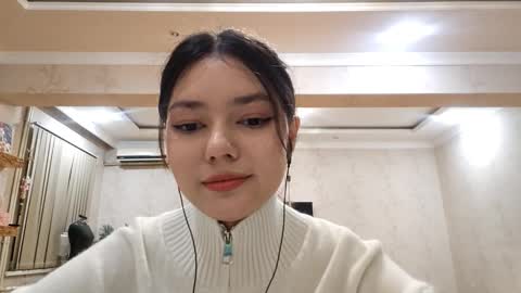 Alice online show from November 18, 3:48 pm