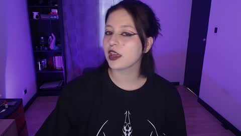 Snapshot of hell_dancer_ chatting on February 2, 10:49 pm Lexa online show from February 2, 10:49 pm