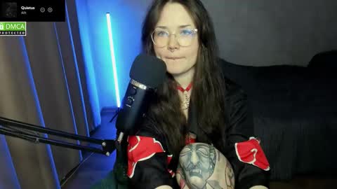 Snapshot of hell_hotline chatting on September 26, 7:00 pm Red online show from September 26, 7:00 pm