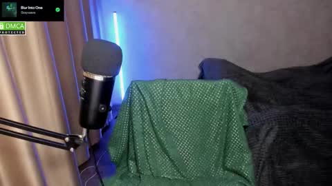 Red online show from November 26, 7:32 pm