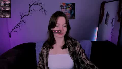 Helli online show from November 22, 8:51 pm