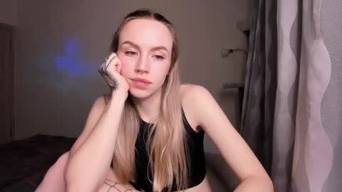 Lisa online show from March 13, 6:22 pm