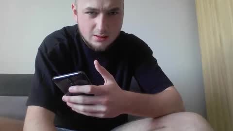 helpfynes online show from March 3, 12:23 pm