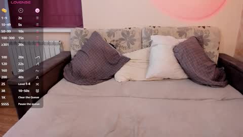 Snapshot of hentailove19 chatting on October 6, 12:34 pm Eva online show from October 6, 12:34 pm