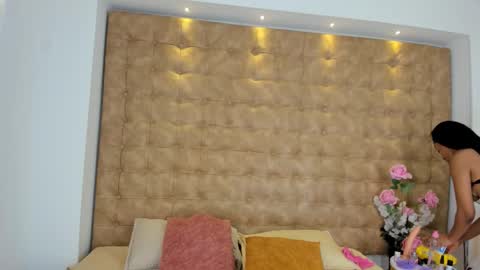 hermione_brown online show from March 16, 6:56 pm