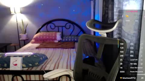 Davey online show from June 19, 4:07 am