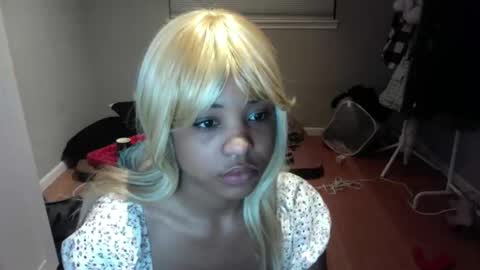 hertraining online show from February 21, 3:42 am