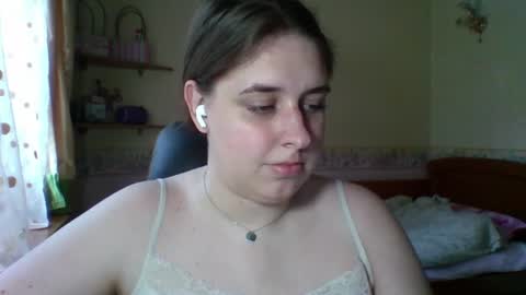 hess_luna_ online show from July 16, 10:40 am