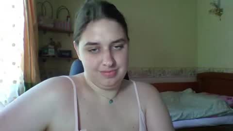 hess_luna_ online show from June 23, 9:17 am