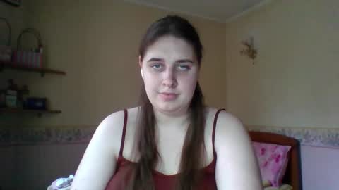 hess_luna_ online show from November 4, 10:16 am