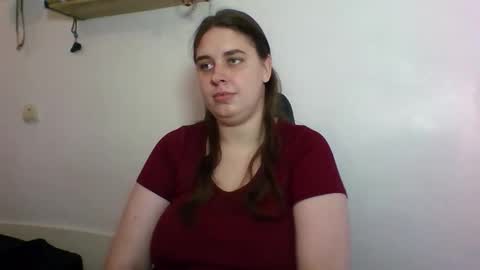 hess_luna_ online show from October 13, 9:11 am