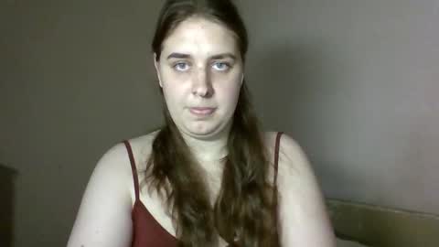 hess_luna_ online show from September 19, 9:35 am