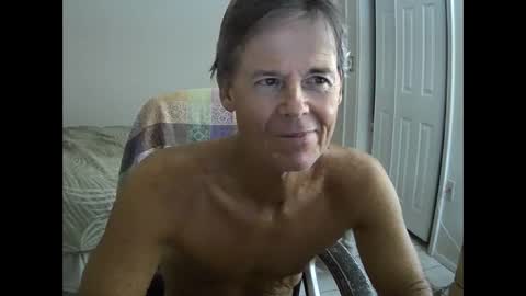 Snapshot of hewes1 chatting on October 22, 5:21 am hewes1 online show from October 22, 5:21 am