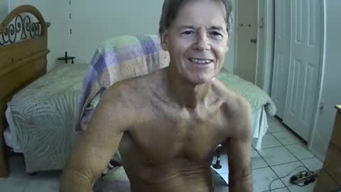 hewes1 online show from November 22, 11:41 am