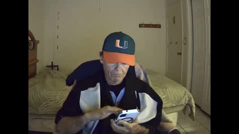 hewes1 online show from February 3, 12:29 am