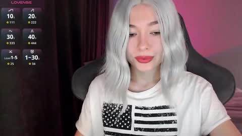  Nora  online show from April 17, 4:59 am