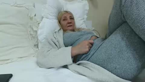 Heyheygrey online show from March 6, 6:40 pm