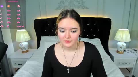 Amazing Mary  online show from November 15, 11:45 am