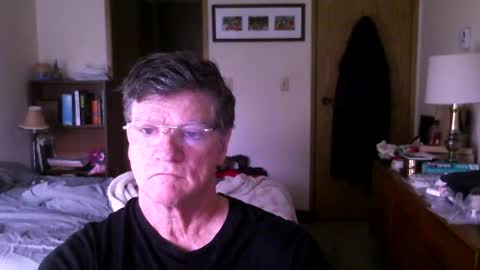 Snapshot of hg99too chatting on October 4, 3:32 pm hg99too online show from October 4, 3:32 pm