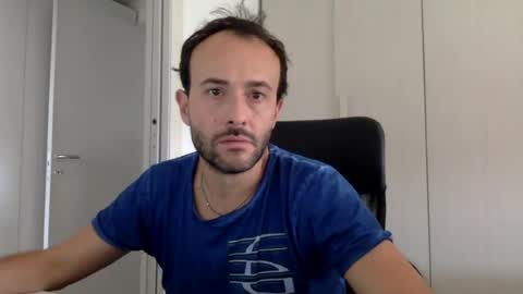 hhombre online show from July 27, 9:50 am