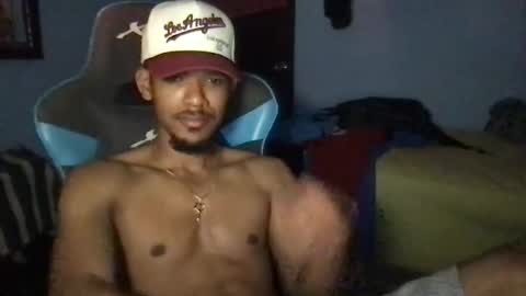 hhotcrazy online show from October 18, 5:44 am