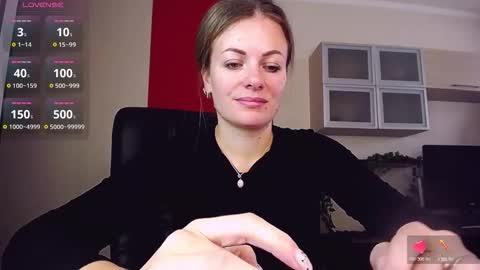 Snapshot of hi_bye_ chatting on October 23, 8:49 am Lina online show from October 23, 8:49 am