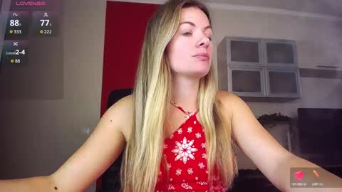 Snapshot of hi_bye_ chatting on September 16, 8:39 am Lina online show from September 16, 8:39 am