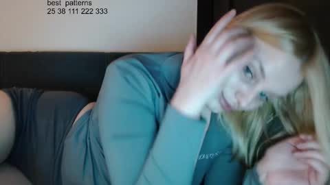 Ana online show from March 25, 9:10 pm