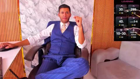 Snapshot of hiddenoffice chatting on September 16, 12:07 pm George online show from September 16, 12:07 pm