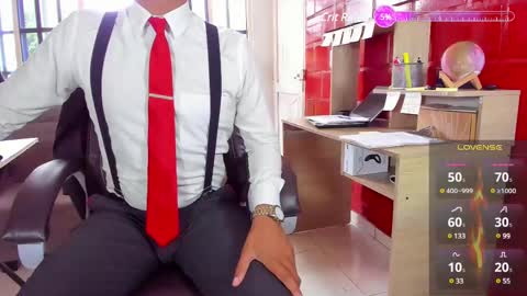 Snapshot of hiddenoffice chatting on January 9, 7:08 pm George online show from January 9, 7:08 pm