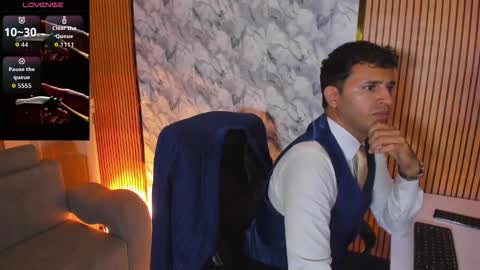 Snapshot of hiddenoffice chatting on October 12, 3:10 am George online show from October 12, 3:10 am