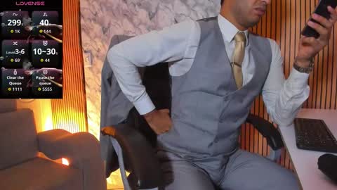 Snapshot of hiddenoffice chatting on October 15, 3:21 am George online show from October 15, 3:21 am