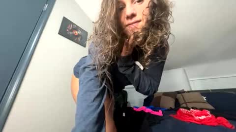 Snapshot of hiitsmeeee0916 chatting on October 19, 8:08 am hiitsmeeee0916 online show from October 19, 8:08 am