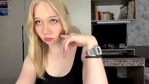 Emma online show from July 28, 7:50 am