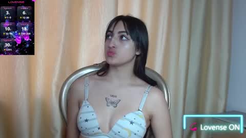 hilary thompson online show from December 7, 5:26 pm