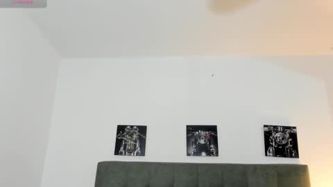 hilary_tailor online show from February 15, 10:58 am