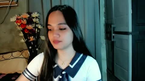 hilarymolly online show from March 26, 3:23 am