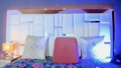 Hilary Solis online show from February 21, 10:24 pm