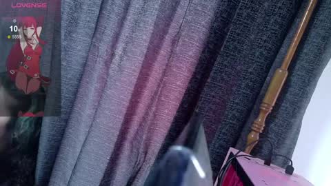 Inori Independent model online show from April 6, 6:31 pm