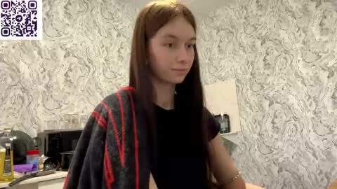 Hina online show from June 5, 11:32 pm